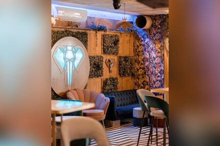 Dharma, Bar Sevilla Sevilla Este #0