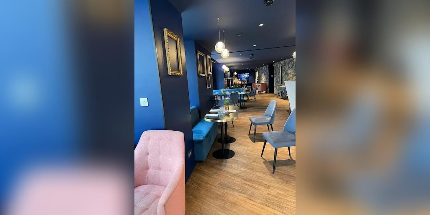 Lily Wood, restaurant