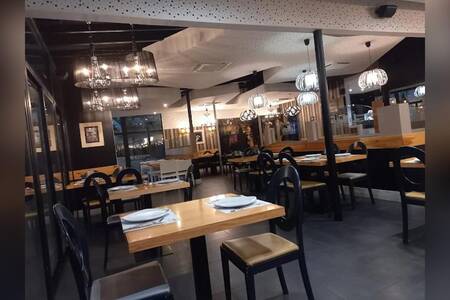 La Mafia se sienta a la mesa, Restaurante Sevilla Nervión #0