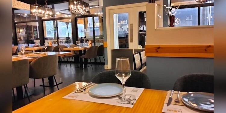 La Mafia se sienta a la mesa, restaurant