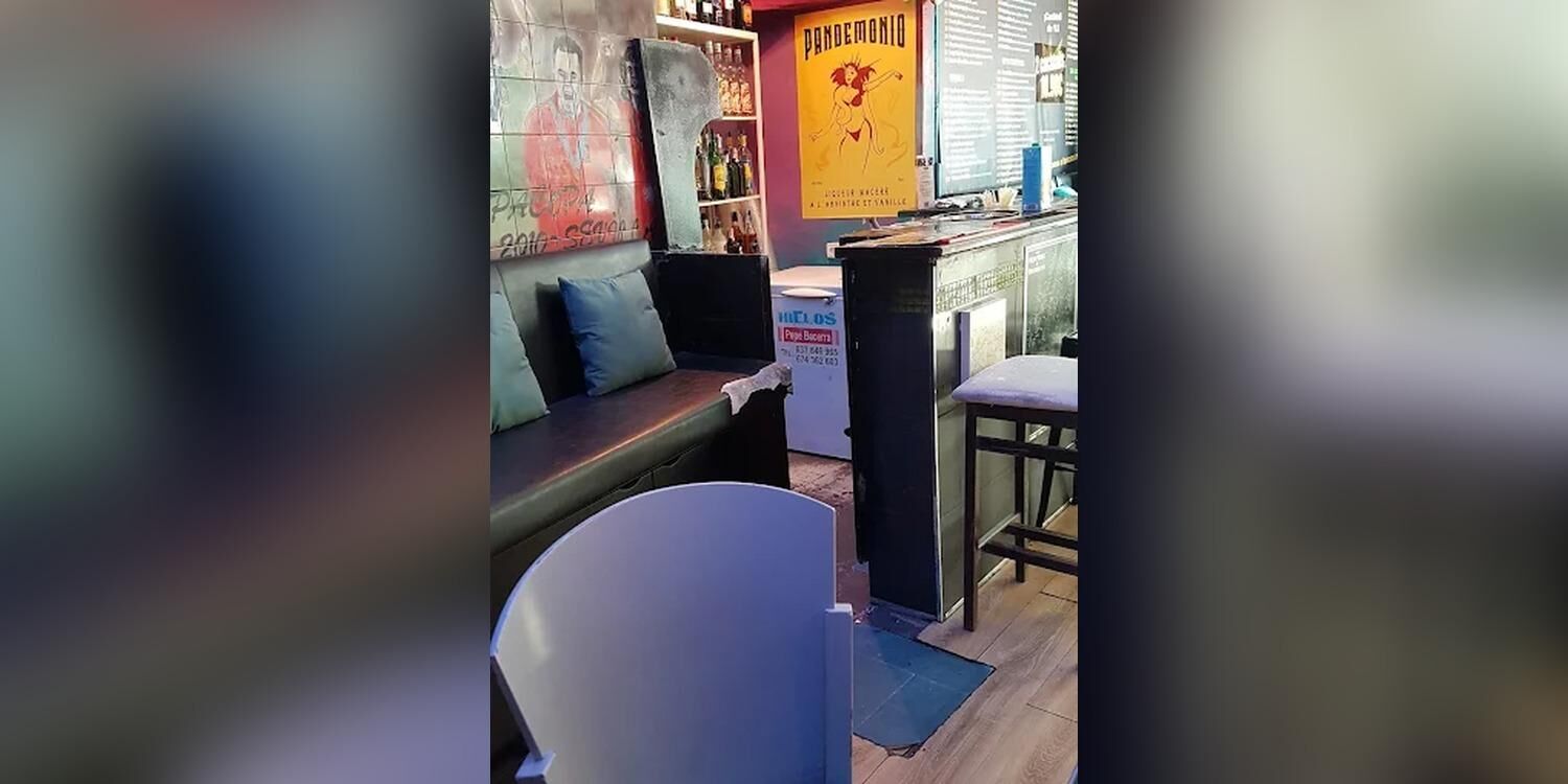 Coctelería 100 Cocktelitos, bar