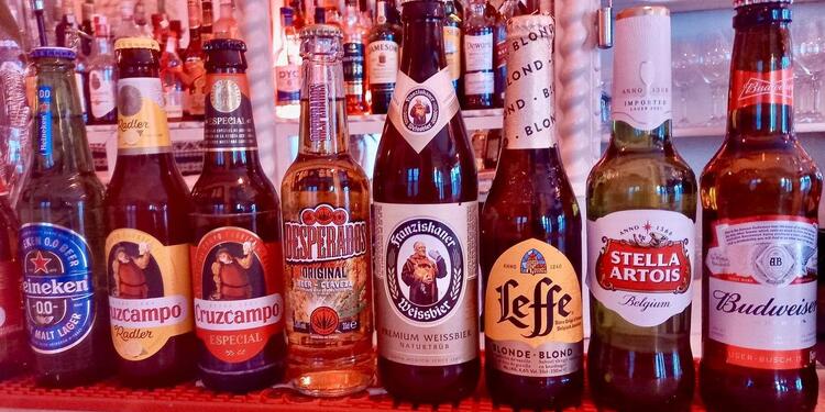 Alhucema Cafe Bar, bar