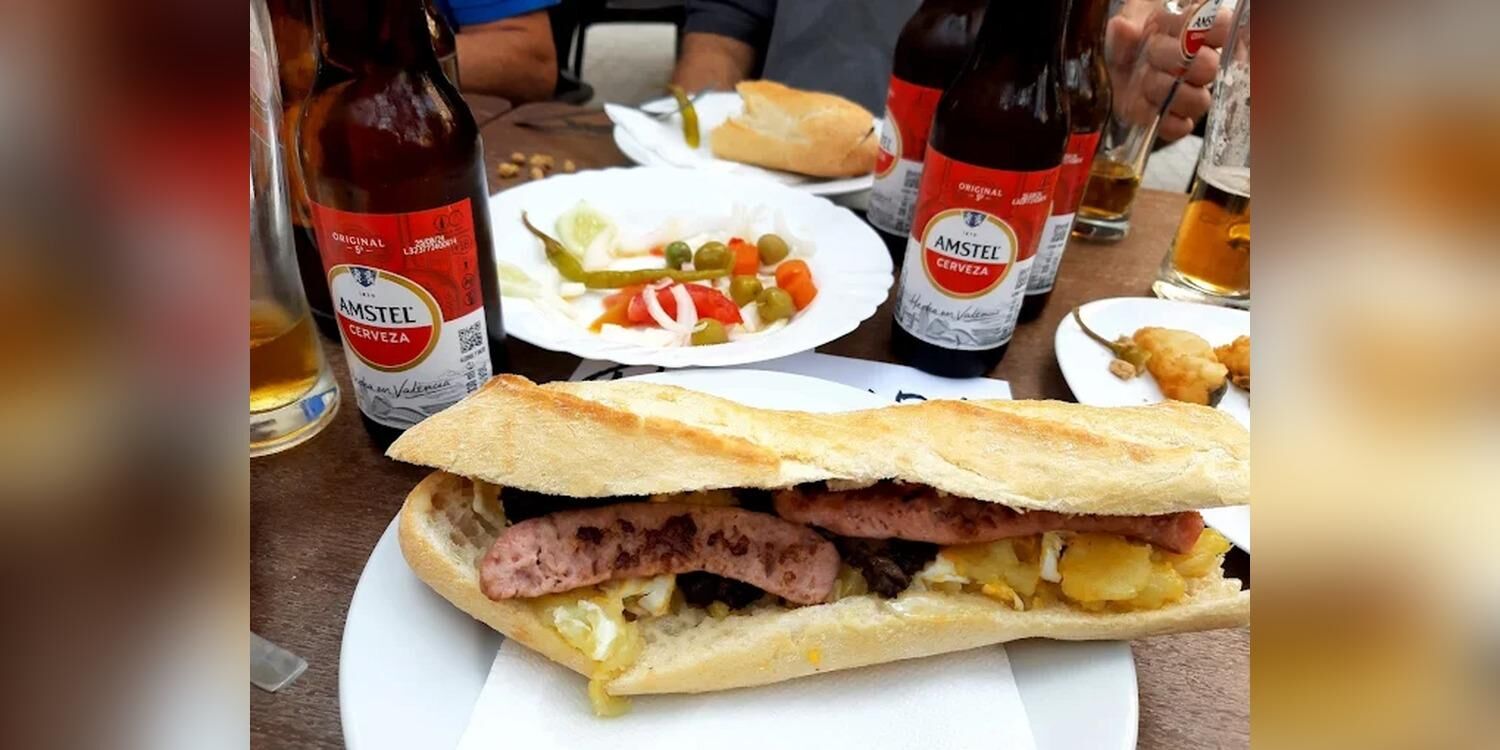 Cervecería el escondite, bar