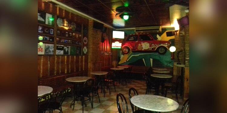 Café Lola, bar