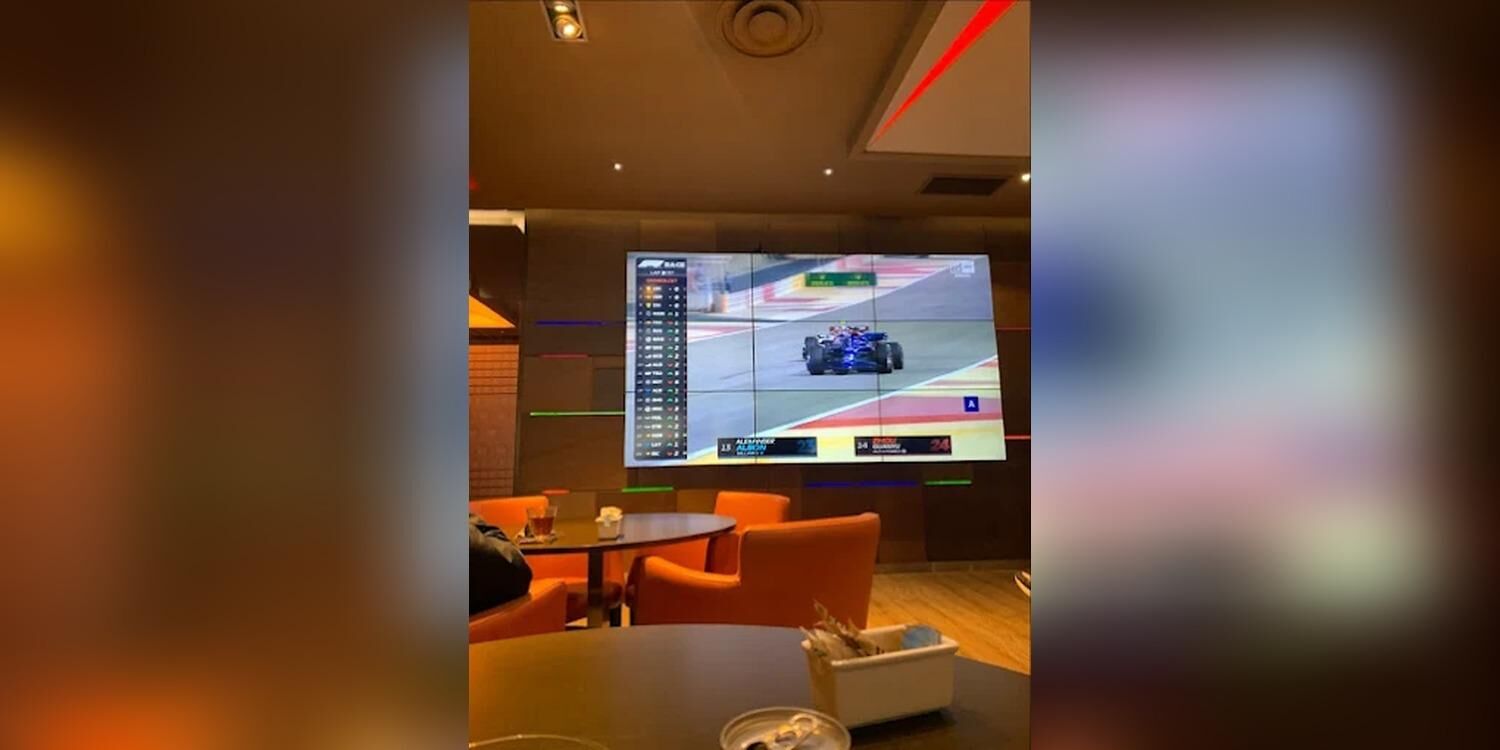 Luckia Sport Café, bar