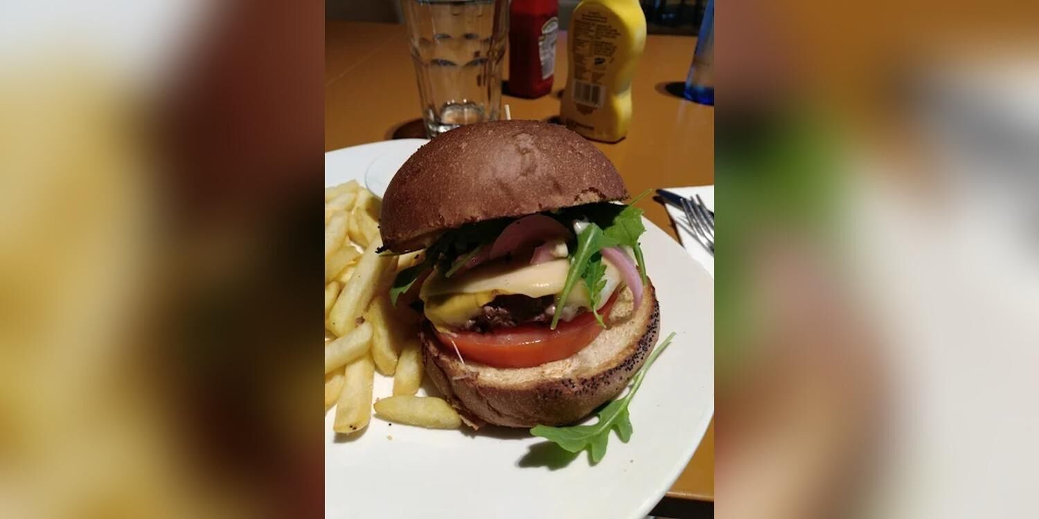 Luckia Sport Café, bar