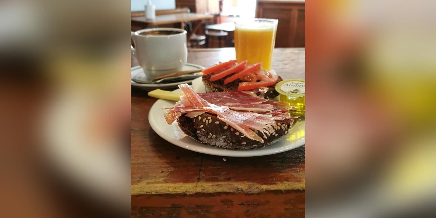 Corral de Esquivel, bar