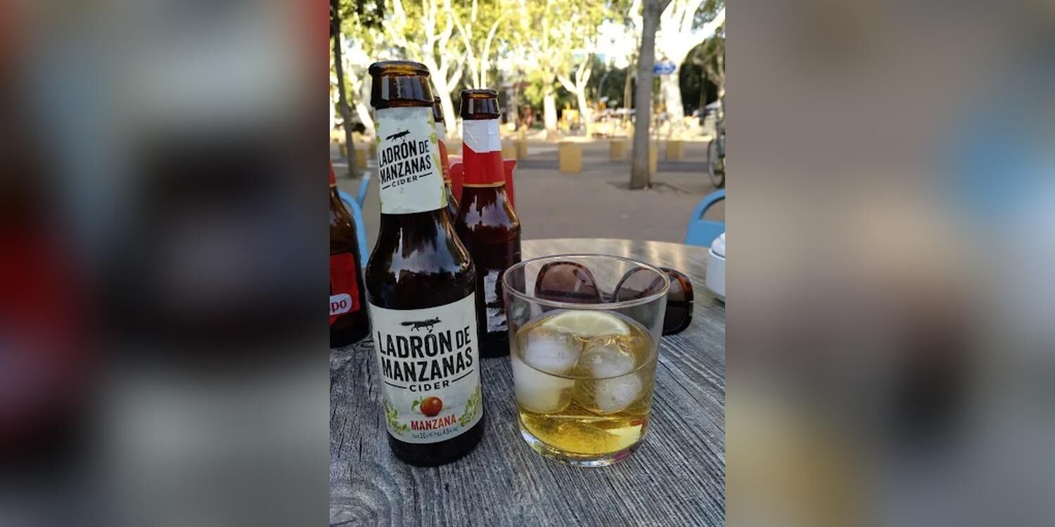 Corral de Esquivel, bar