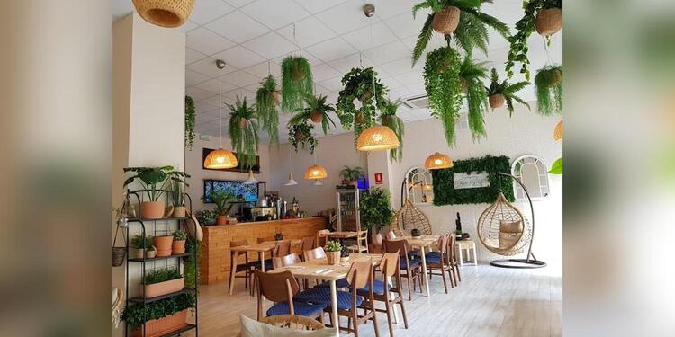 Backyard, restaurant