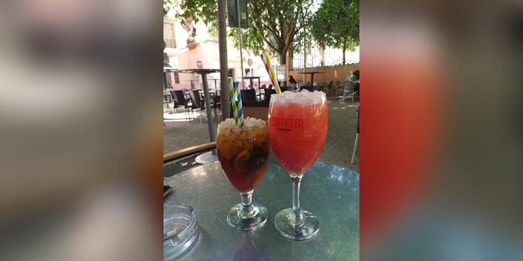 Flamingo Café Bar, bar