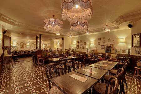 Léontine, Bar Paris Necker #0