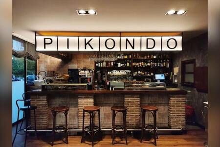 Pikondo - Aluche, Restaurante Madrid Aluche #0