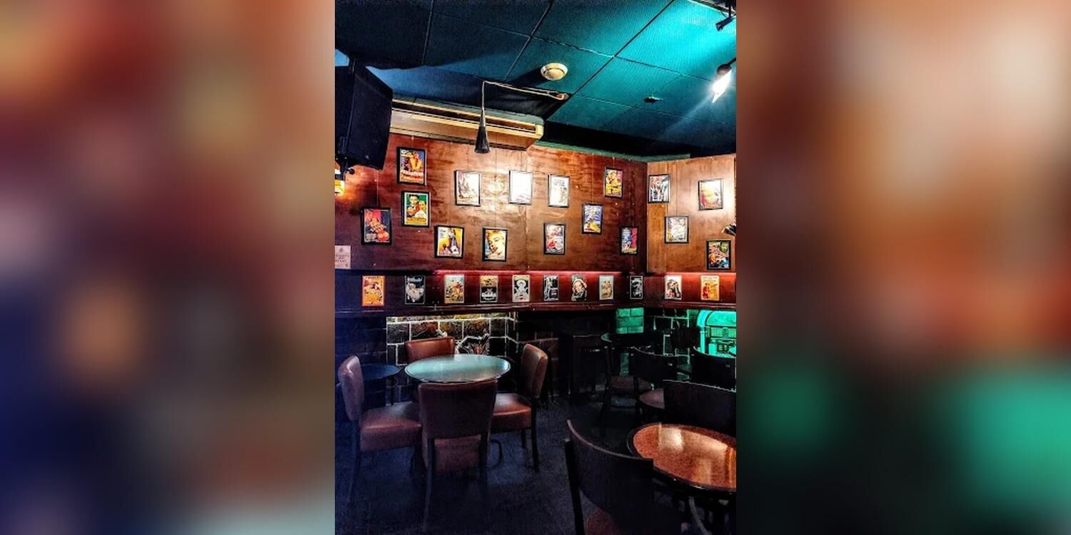 A Tres Bandas Cocktail, bar