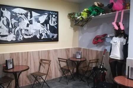 EL GARITO DEL COCODRILO, Bar València Jesús #0