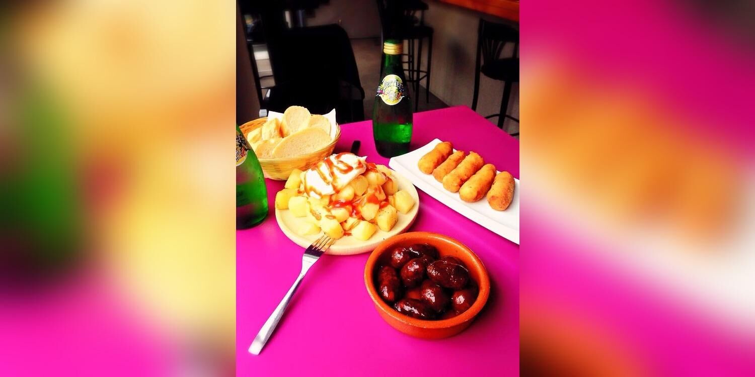 Trapezzio Café, bar