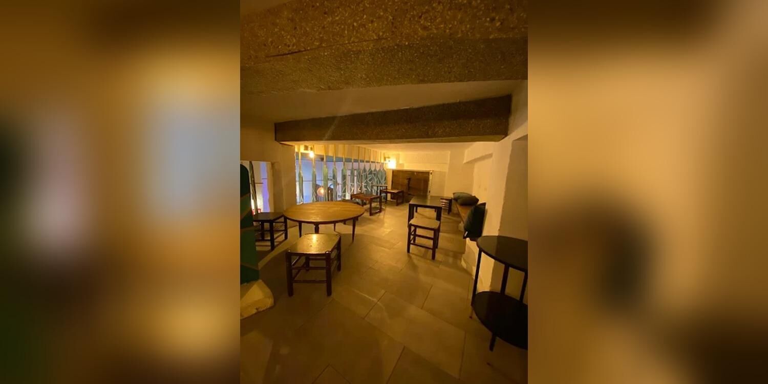 Mállalo X, restaurant