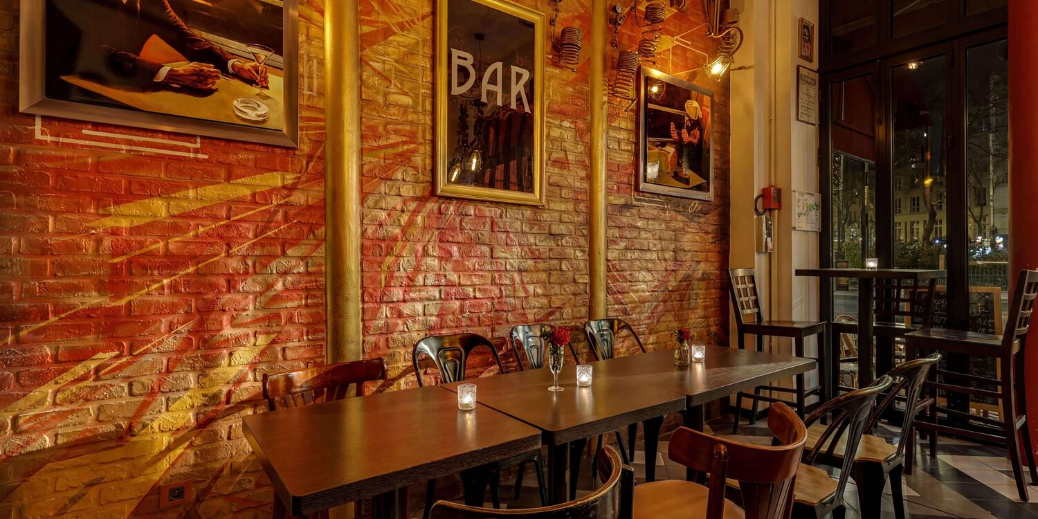 Les Lumières, bar