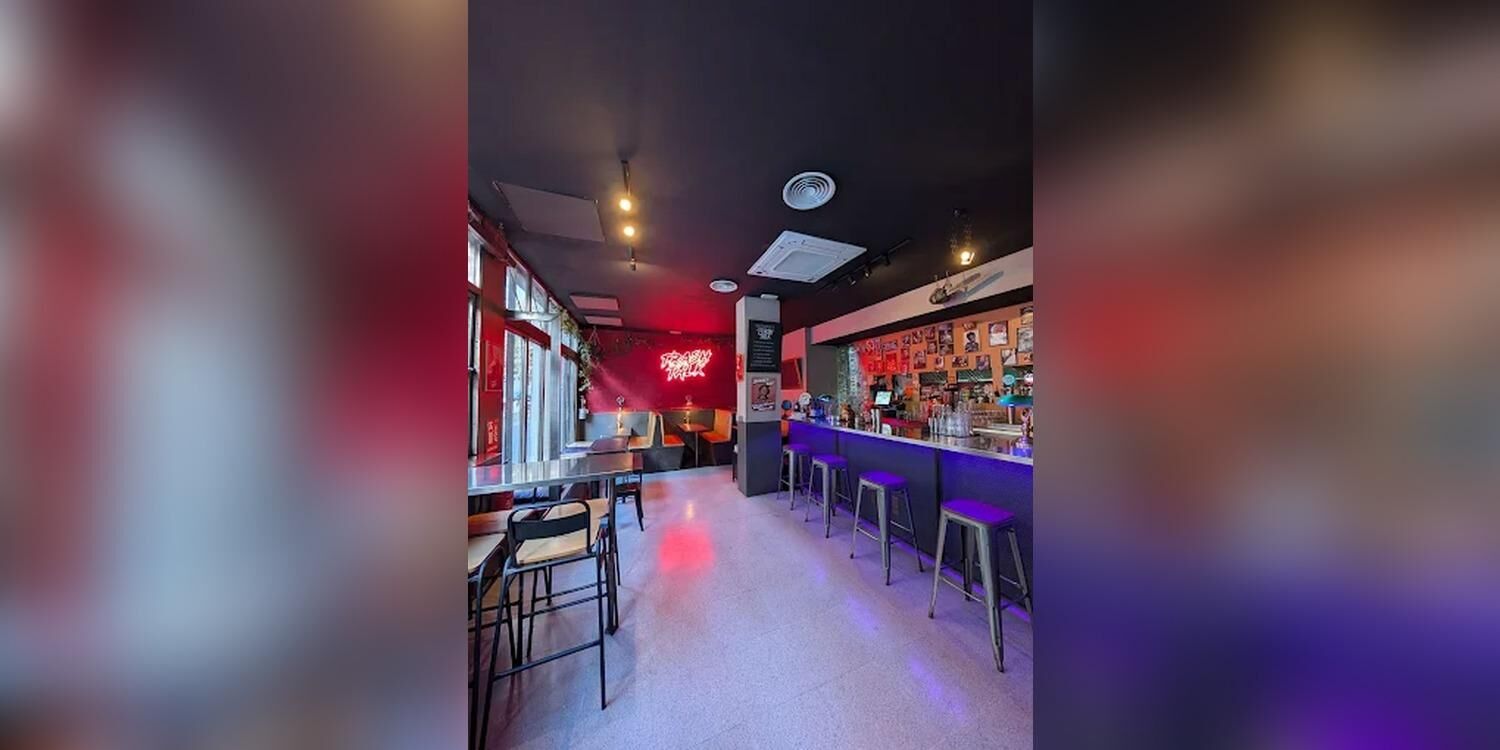 Trash Talk - Food & Booze, bar