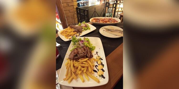 Taberna la Tienta, bar