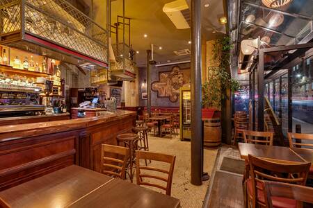 L'Oiseau Blanc restaurant, Restaurant Paris Europe #0