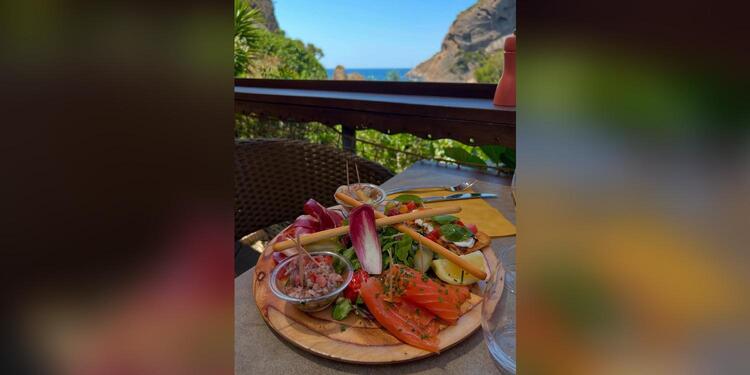 Chez Tania, Calanque de Figuerolles, restaurant