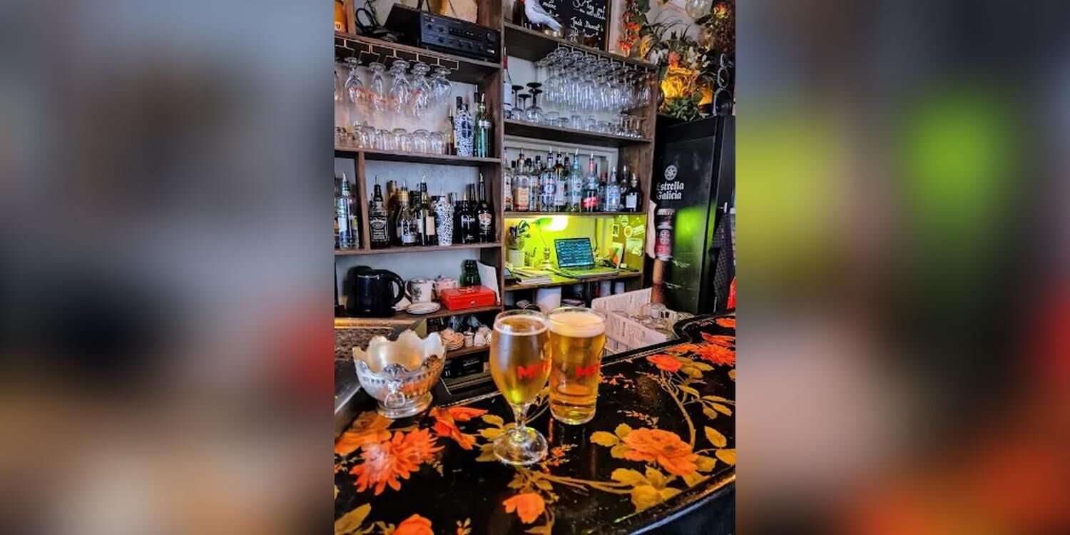 Les Furies Bergères, bar