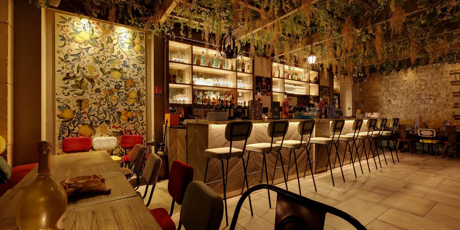 Nano Marais, bar