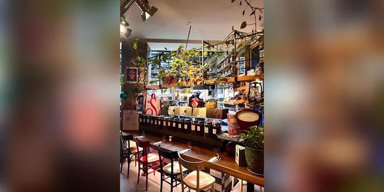 Les Amis des Messina Paris 2, restaurant