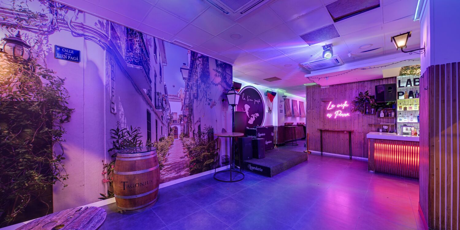 La bien pagá, bar
