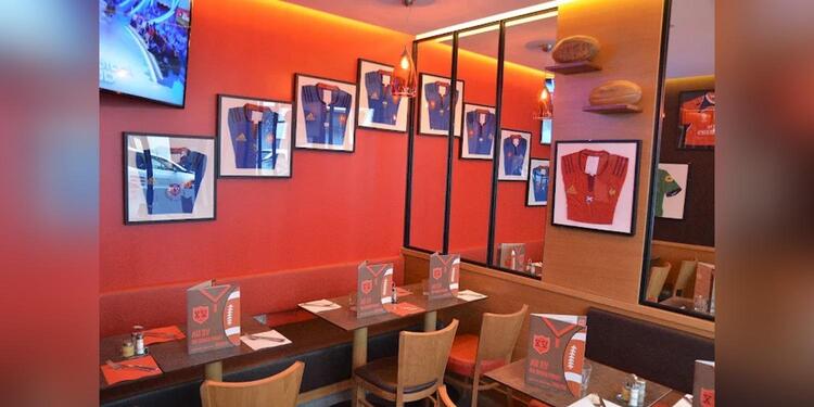 Au XV Du Rond Point (Champs-Élysées), restaurant