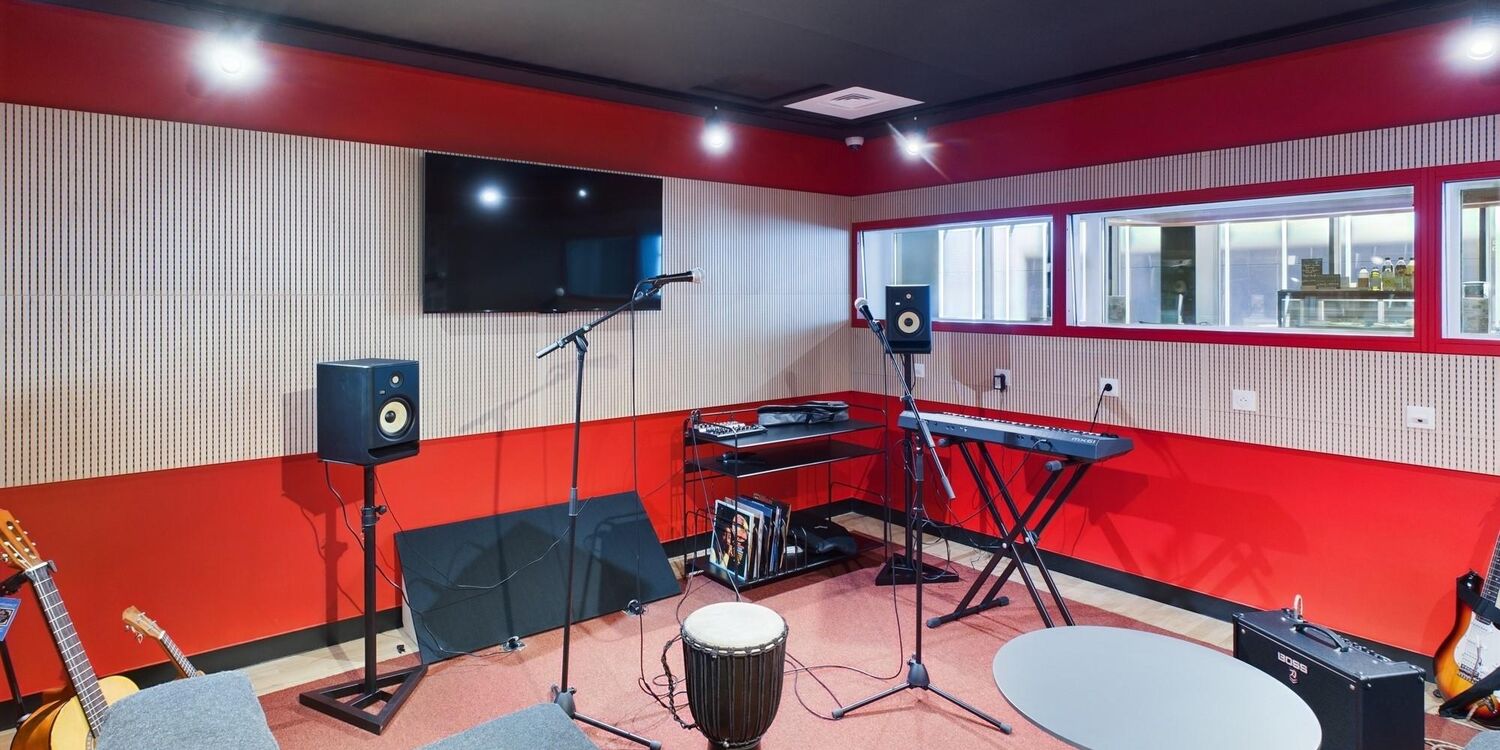 Hife Corner studio live, bar