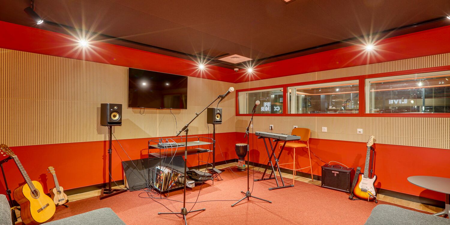 Hife Corner studio live, bar