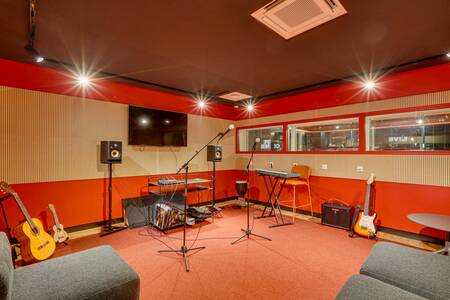 Hife Corner studio live, Bar Issy-les-Moulineaux Centre-Ville #0