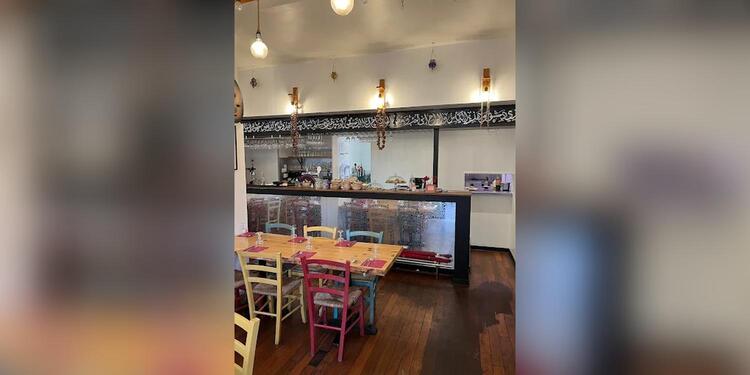 Yasmine Vieux Port, restaurant