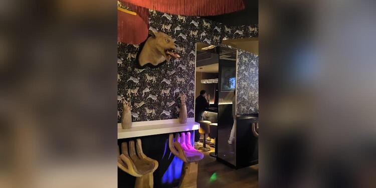 LEONA BAR, bar