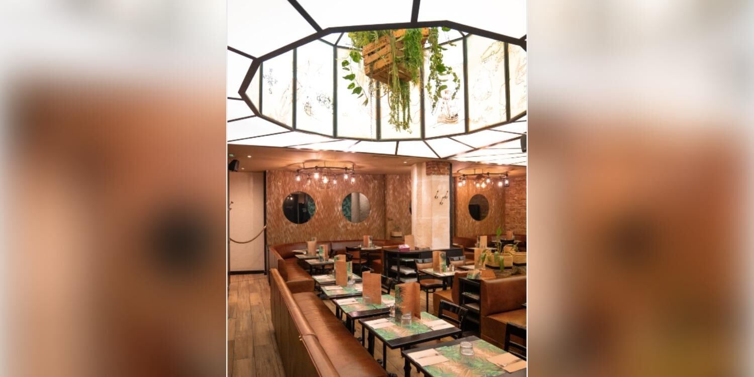 Café Marco Polo, bar