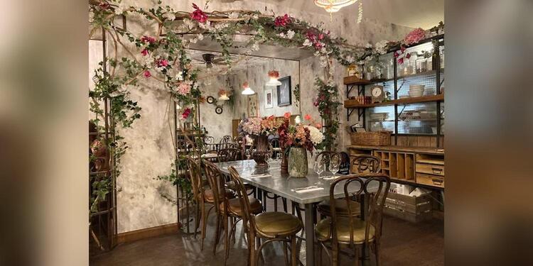 Gloriette Café, restaurant