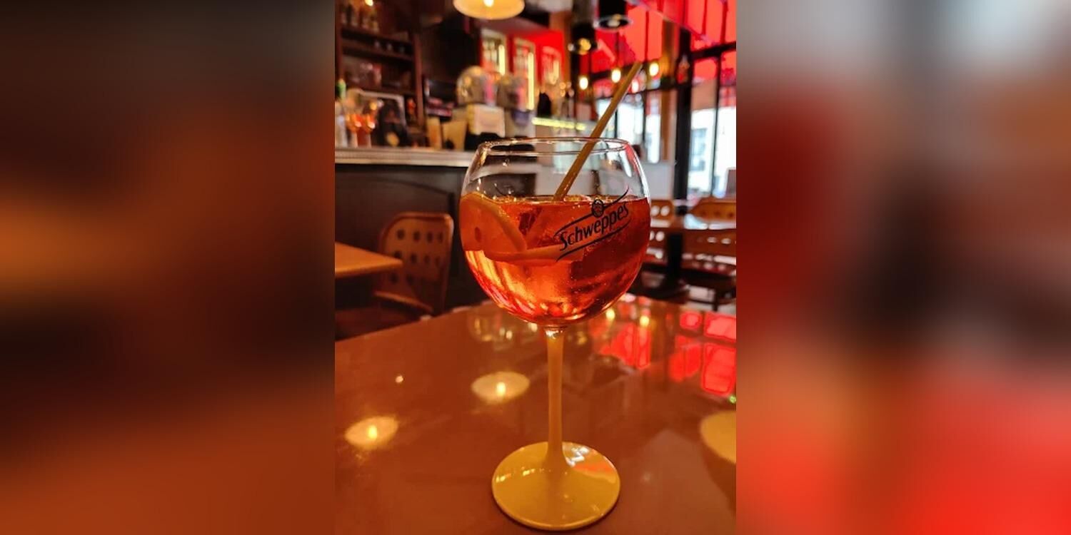 Le Petit Chinon, bar