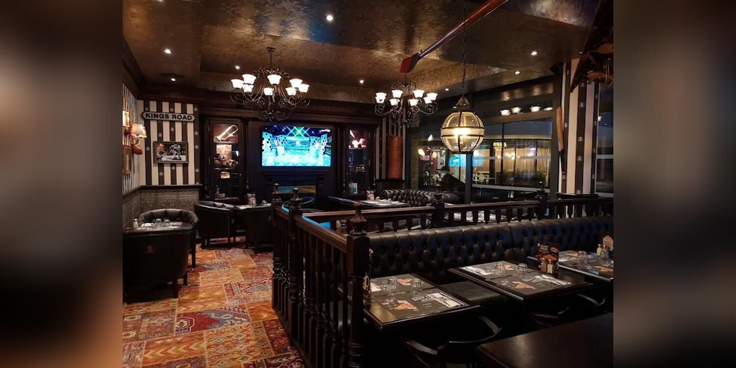 Au Bureau Tours Nord, bar