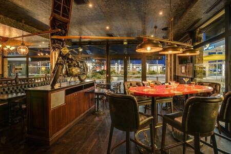Au Bureau Tours Nord, Bar Tours La Petite Arche #0