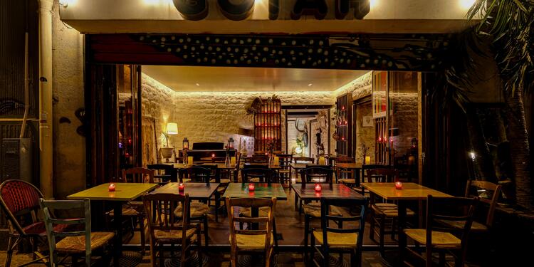 Gotah, bar
