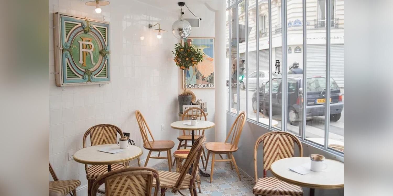 French Riviera Republique, bar