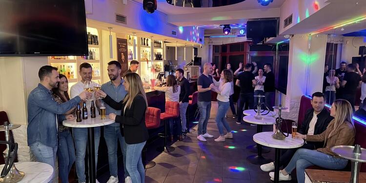 Lloreria Club, bar