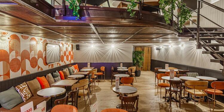 Le Café Du Commerce, bar