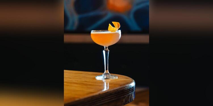 Synapse Neuro Cocktail Bar, bar