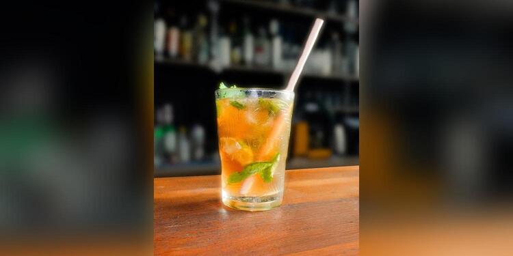 Mystère Impro Club, bar