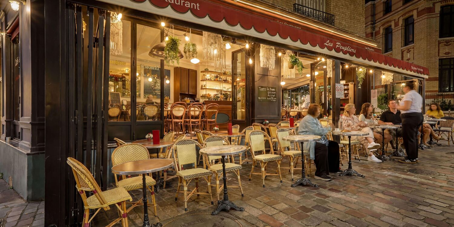 Les Peupliers, bar