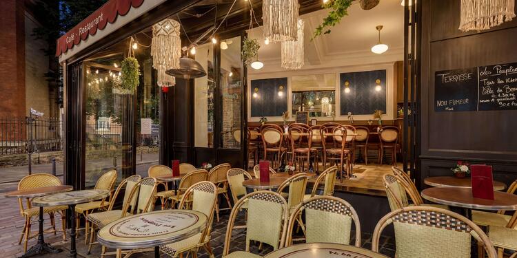 Les Peupliers, bar