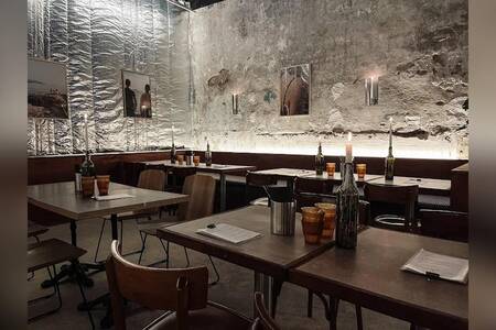 Lily Marseille, Bar Marseille Bompard #0