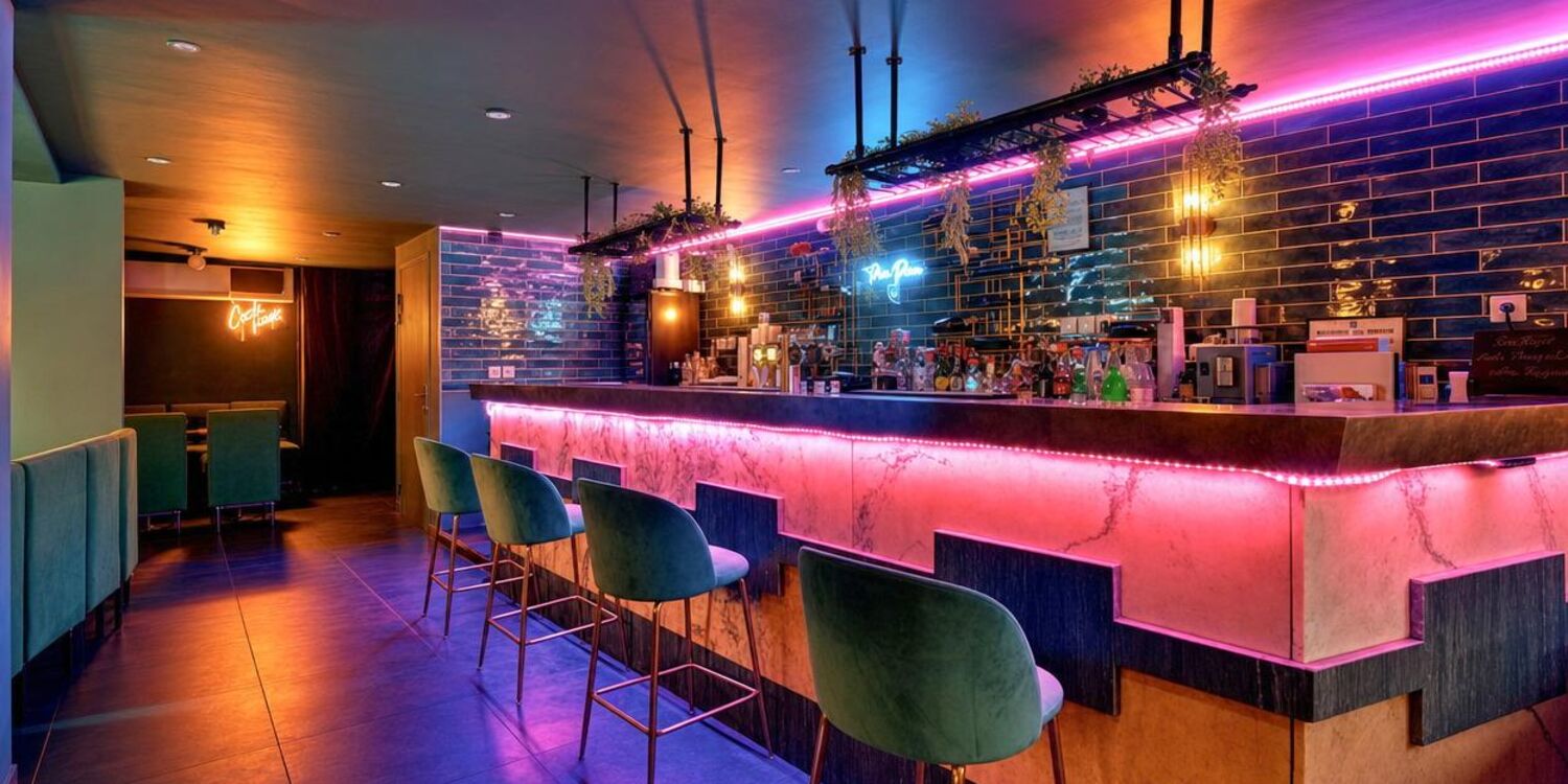 Bar Club Piou Piou, bar